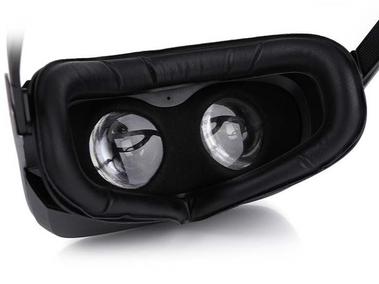 Virtual Reality Glasses with Station